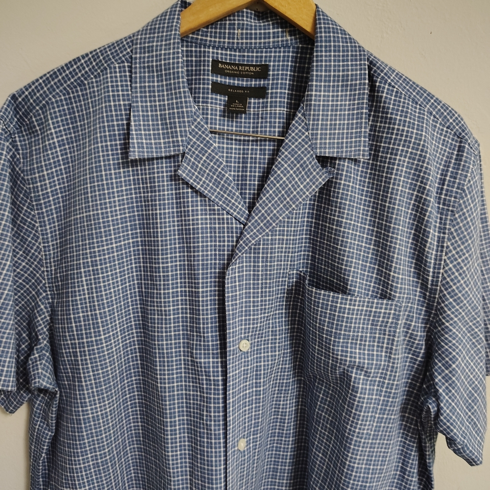 Banana Republic Men's Checkered Blue Shirt